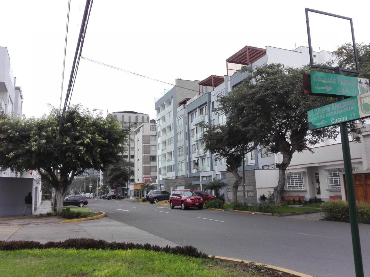 Los Q'Eros Lima Exterior foto